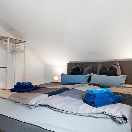 Zur Stadtmama Apartment *